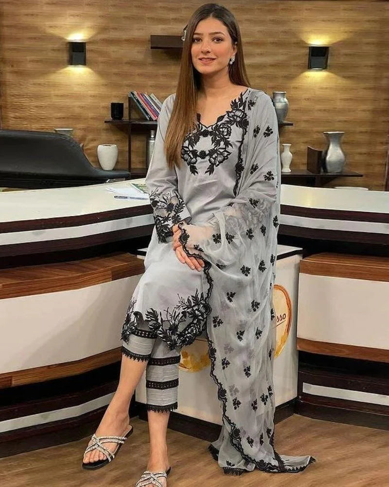 Lawn-3PC Embroidered Shirt with Chiffon Embroidered Dupatta-5138