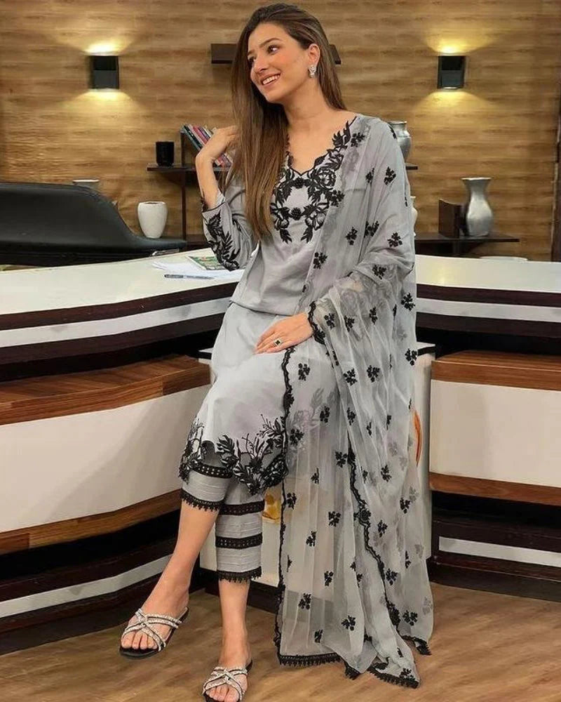 Lawn-3PC Embroidered Shirt with Chiffon Embroidered Dupatta-5138