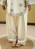 Lawn-2PC Embroidered Suit-5333